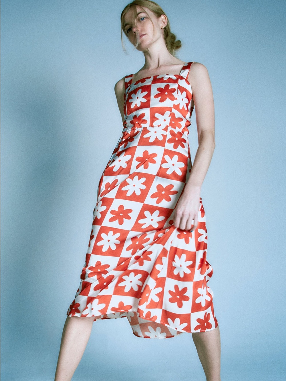 Lisa Says Gah Sloane Midi Slip Dress in Red Daisy Check - Picture 5 of 10